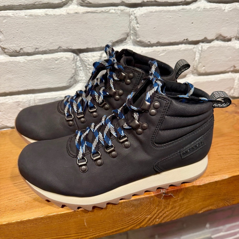 MERRELL WOMAN’S OUTDOOR HIKER SNEAKER BOOT BLUE BLACK LIGHTWEIGHT BRAND NEW NIB - Picture 11 of 16